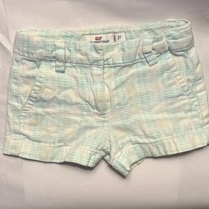 Vineyard Vines 2T girls shorts